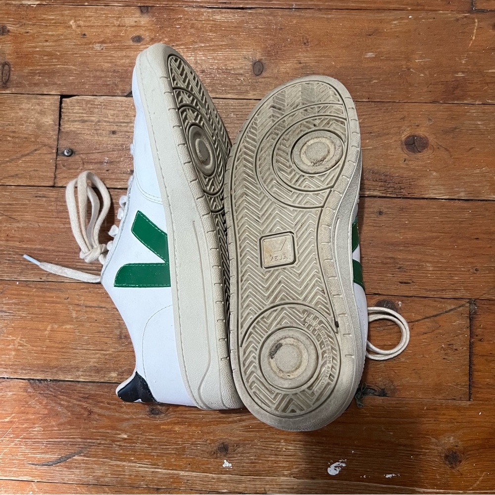 Veja shoes - Picture 4 of 8